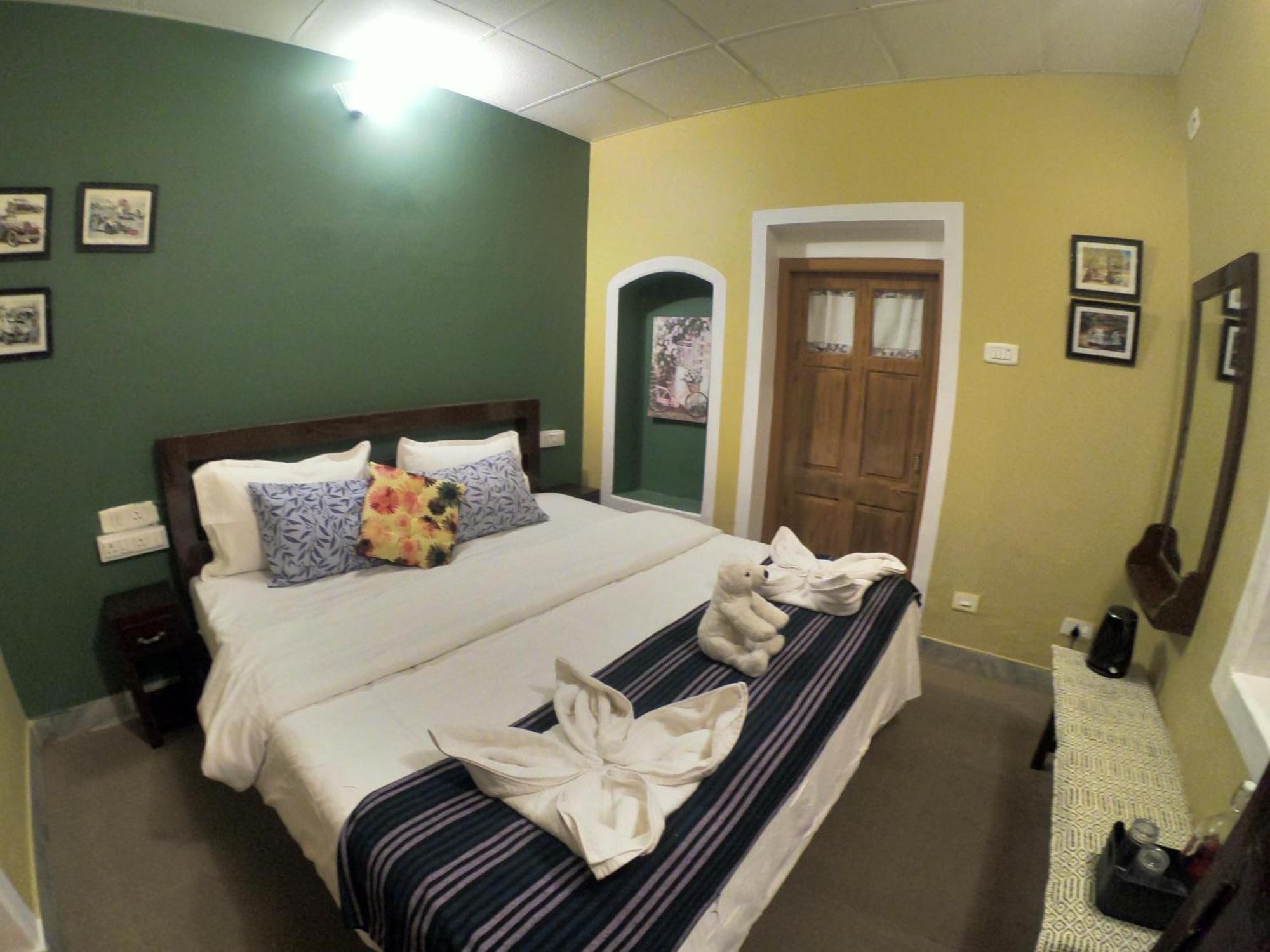 La Address Retreat - The Heritage Homestay 우티 외부 사진