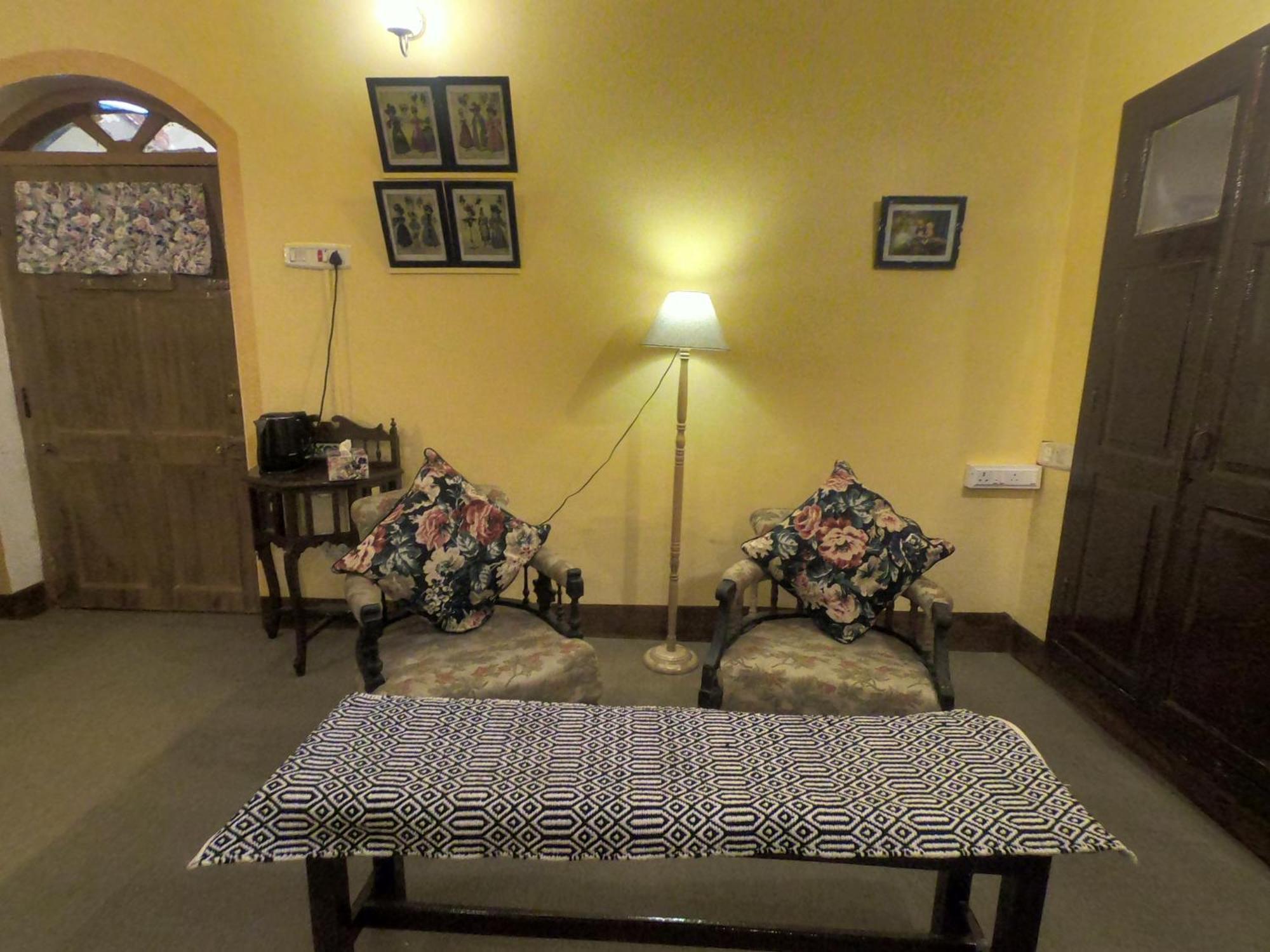 La Address Retreat - The Heritage Homestay 우티 외부 사진